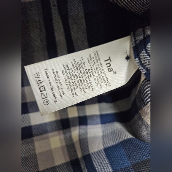 Aritzia Group by Babaton Fisher Shirt - Picture 4 of 5